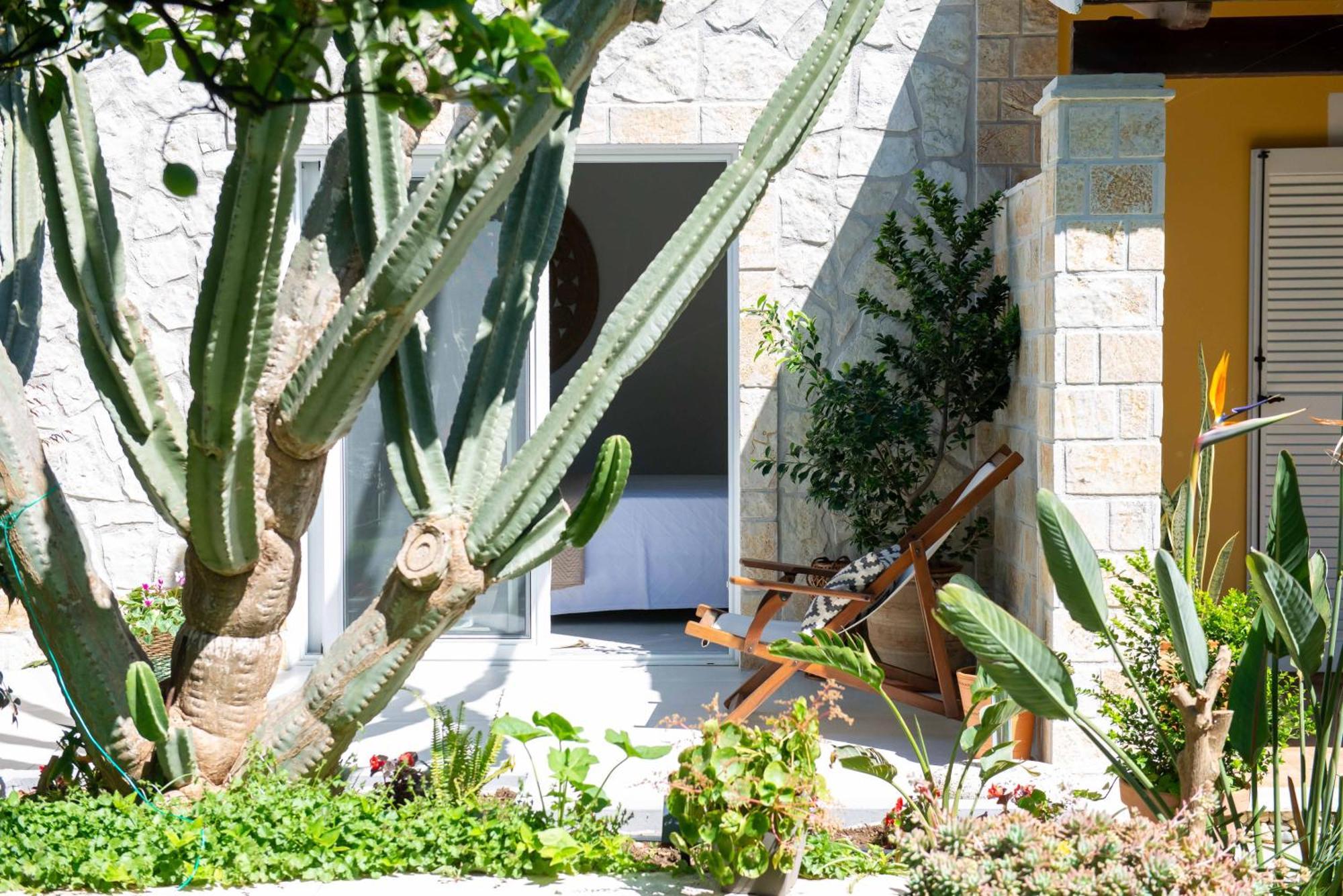 Alex Studios & Apartments أريلاز المظهر الخارجي الصورة