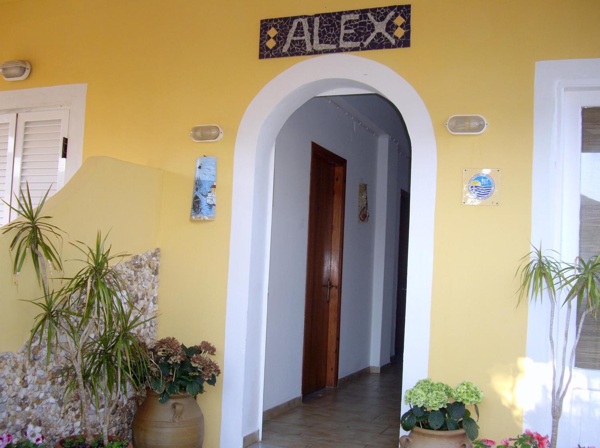 Alex Studios & Apartments أريلاز الغرفة الصورة